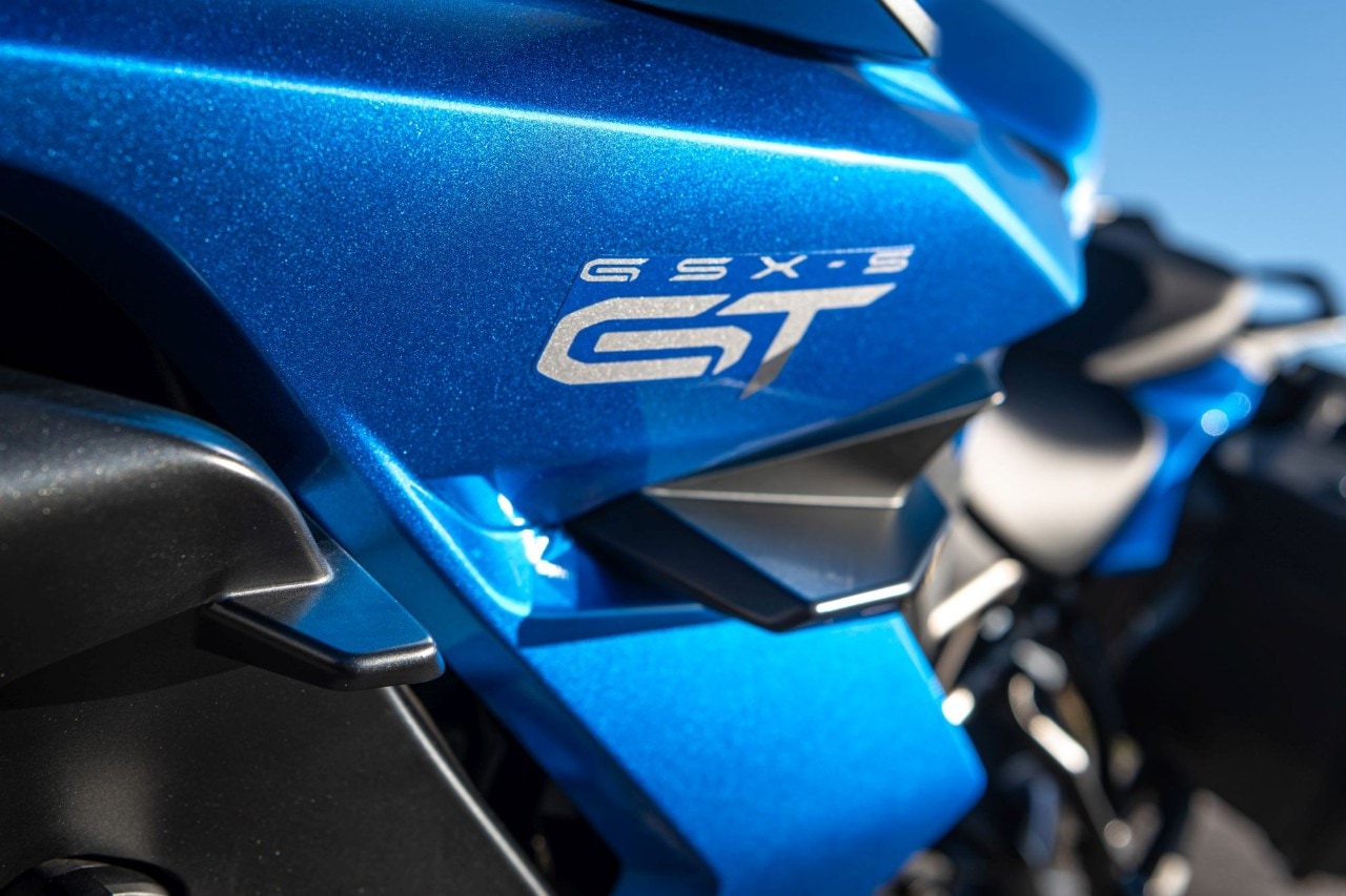 Suzuki GSX-S1000GT: vacanze nello spazio